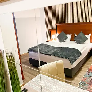 3* Hotel West